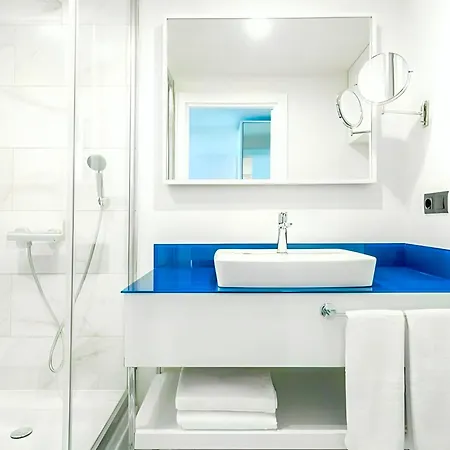 Orbi City Aparthotel - Beachfront Apartment Batumi Exterior photo